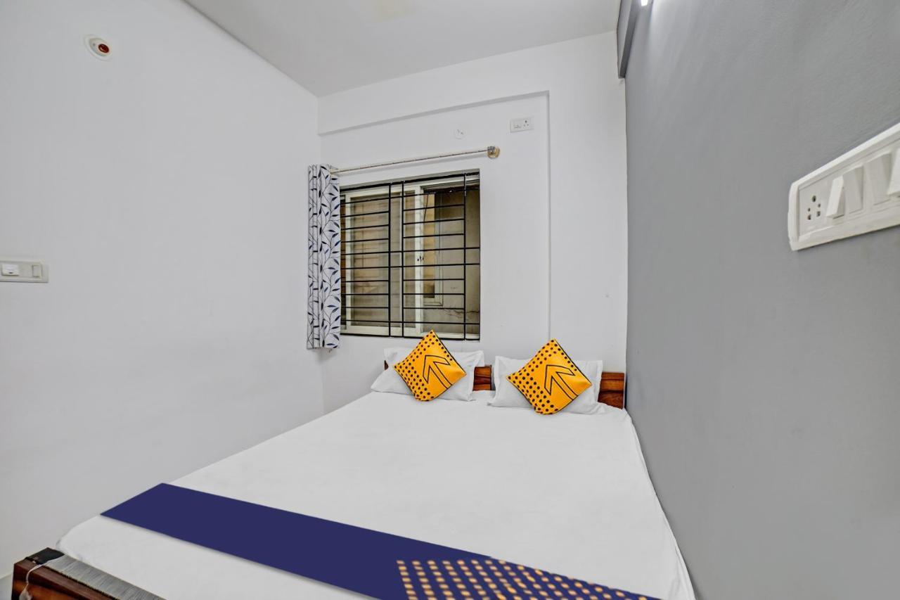 Spot On 81164 San International Hotel 벵갈루루 외부 사진